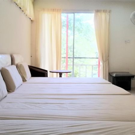 Oyo 89954 D'Yan Chalet Екстериор снимка