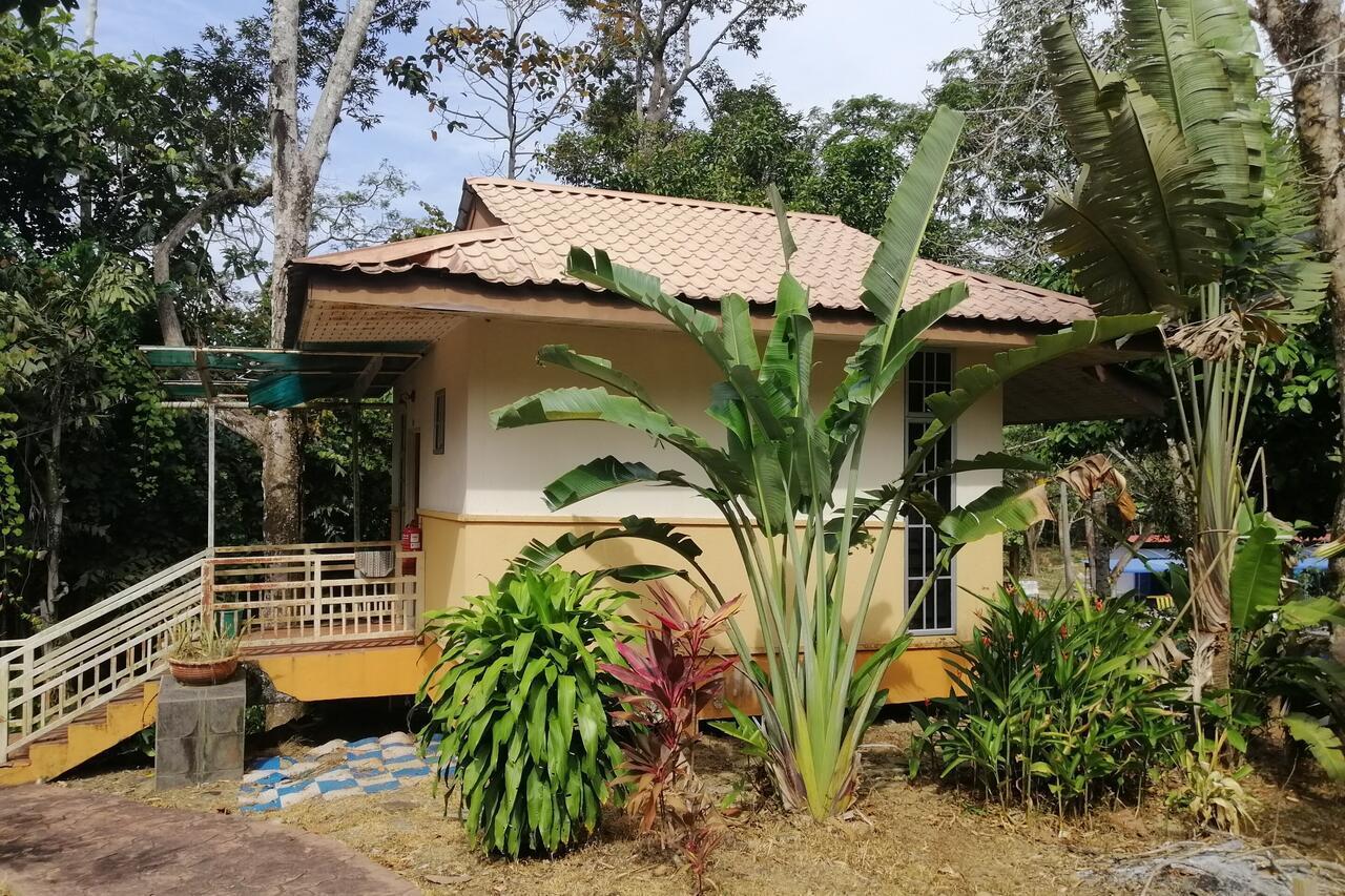 Oyo 89954 D'Yan Chalet Екстериор снимка