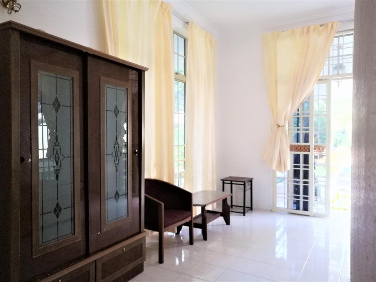Oyo 89954 D'Yan Chalet Екстериор снимка
